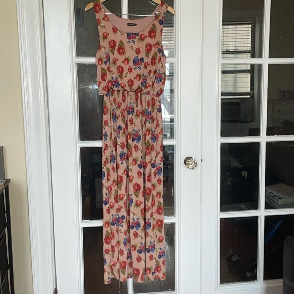 Qed London blush pink flower roses summer vacation travel women’s maxi dress